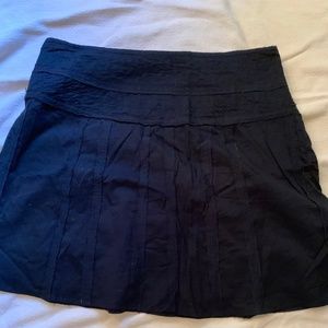 PrAna Breathe Erin Raw Edge black skirt